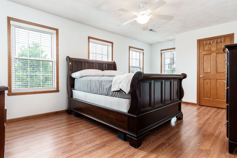 2957Vaugndale-42