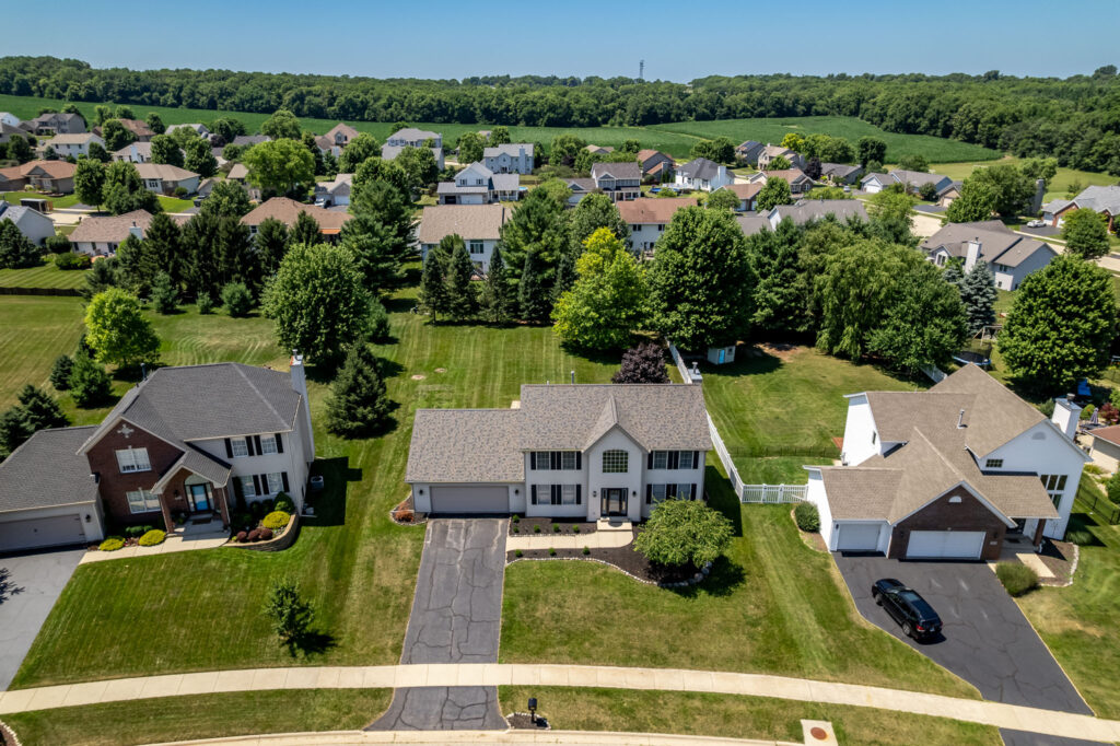 1142UniversityPkwy-02