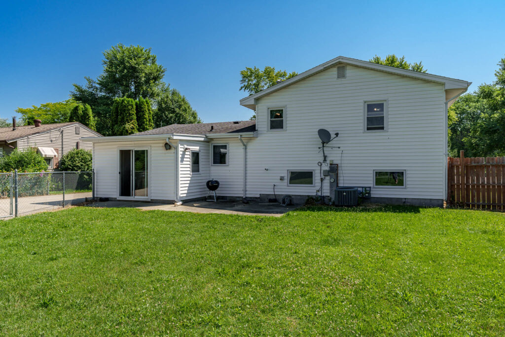 2402Pioneer-08
