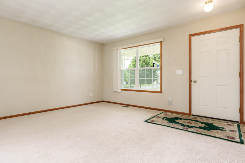 2987Vaughndale-13