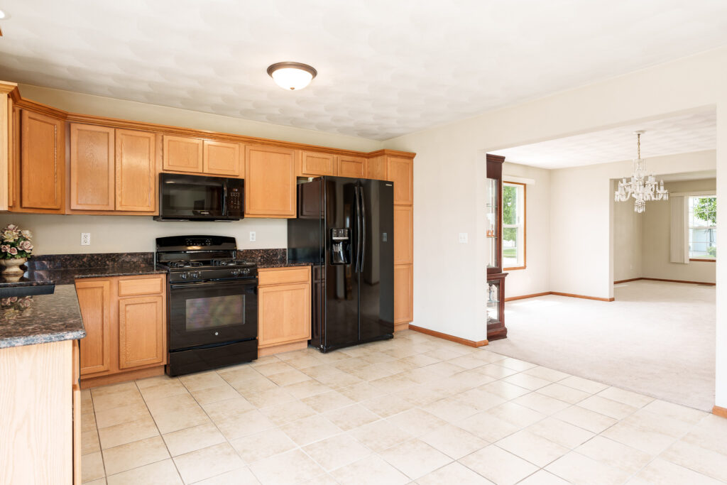 2987Vaughndale-21